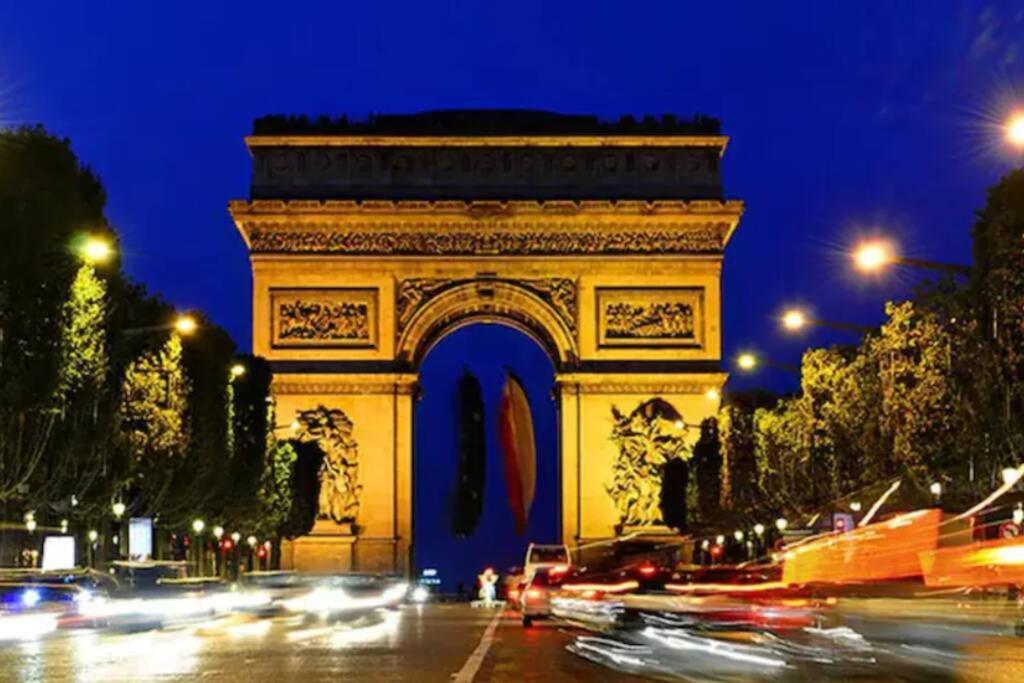 Champs-elysees - Arc De Triomphe - 4 People Appartamento